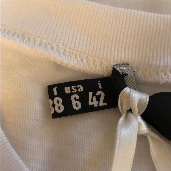 MOSCHINO T-shirt Authentic - Picture 4 of 7